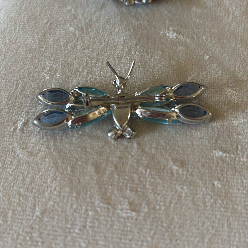 Set of two rhinestone brooches - Picture 5 of 5